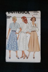 4259 FLARE BACK BUTTON OR NOT SKIRT LENGTHS PATTERN 12-16